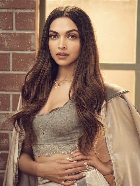 deepika hot picture|Deepika Padukone Hot & Sexy Photos, Instagram Images, Pictures.